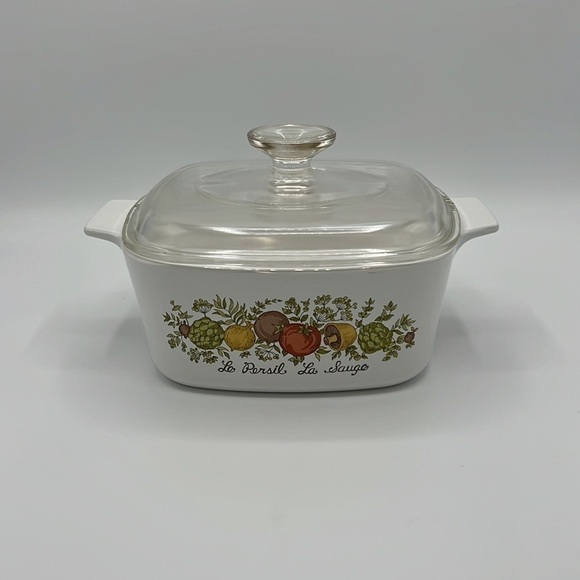 CORNINGWARE 1 1/2 QUART COOKING DISH WITH CLEAR GLASS PYREX LID - Picture 1 of 13